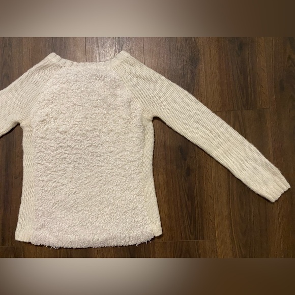 Women’s Eric + Lani Cream Fluffy Knit Pullover Sweater S - Picture 11 of 12